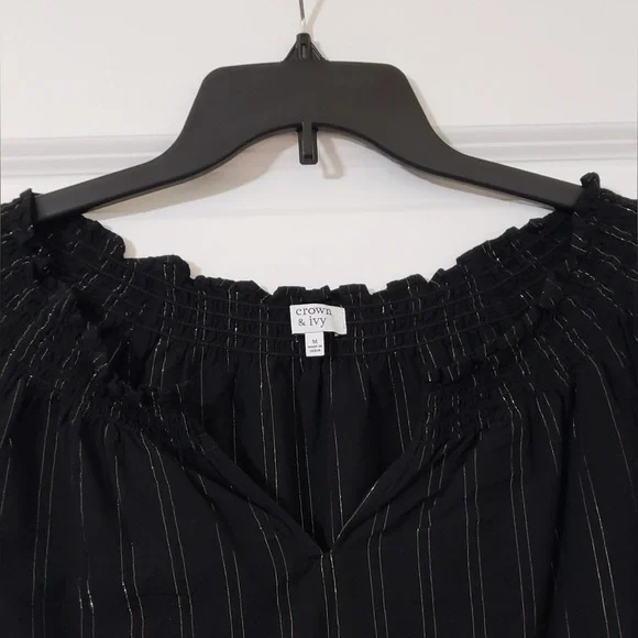 Crown & Ivy Black Blouse with Gold Shimmer Subtle Stripes Size Medium - Picture 5 of 7